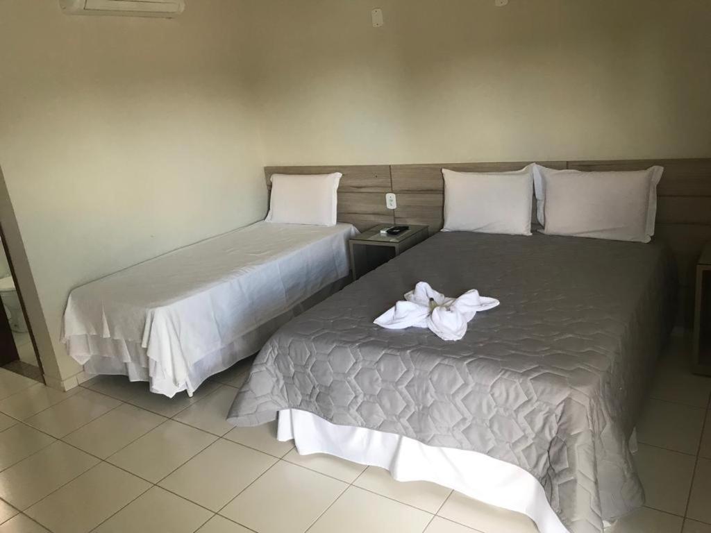 Hotel Sabrina Guanambi Bagian luar foto